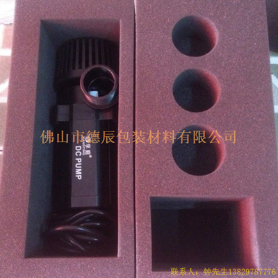 海綿內(nèi)托對(duì)各行各業(yè)產(chǎn)品起到絕緣、密封、防震、防塵、填充、隔音、固定，能夠保護(hù)包裝產(chǎn)品在運(yùn)輸過程中安然無恙，起到保護(hù)產(chǎn)品的一個(gè)作用，同時(shí)可以美化產(chǎn)品，提升產(chǎn)品檔次。